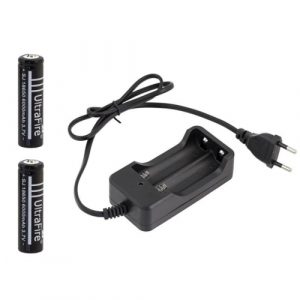 LC5 lādētāju komplekts ar 2 akumulatoriem 18650 6000mAh.