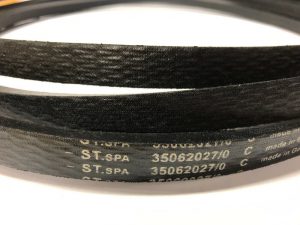 Nažu siksna Stiga traktoriem (BRP136)