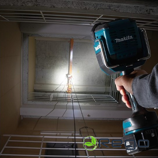 DML812-2.jpg Makita DML812 LED lukturis LXT