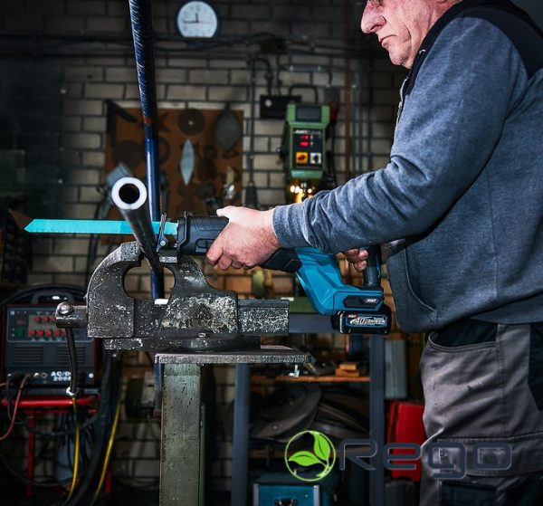Makita JR001GZ Zobenzāģis 40V XGT, tikai korpuss