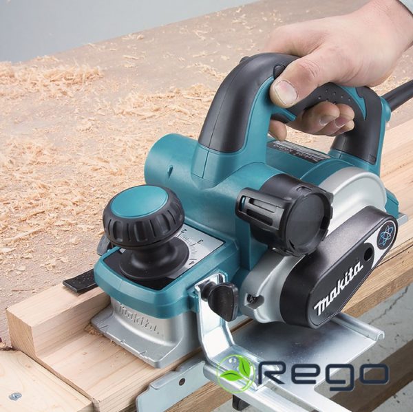 KP0810CJ-1.jpg Makita KP0810CJ Ēvele 82mm, 0-4mm, 1050W