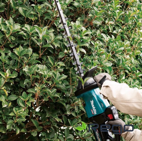 UH007GZ-2.jpg Makita UH007GZ Akumulatora dzīvžogu šķēres XGT 40V 750mm, tikai korpuss